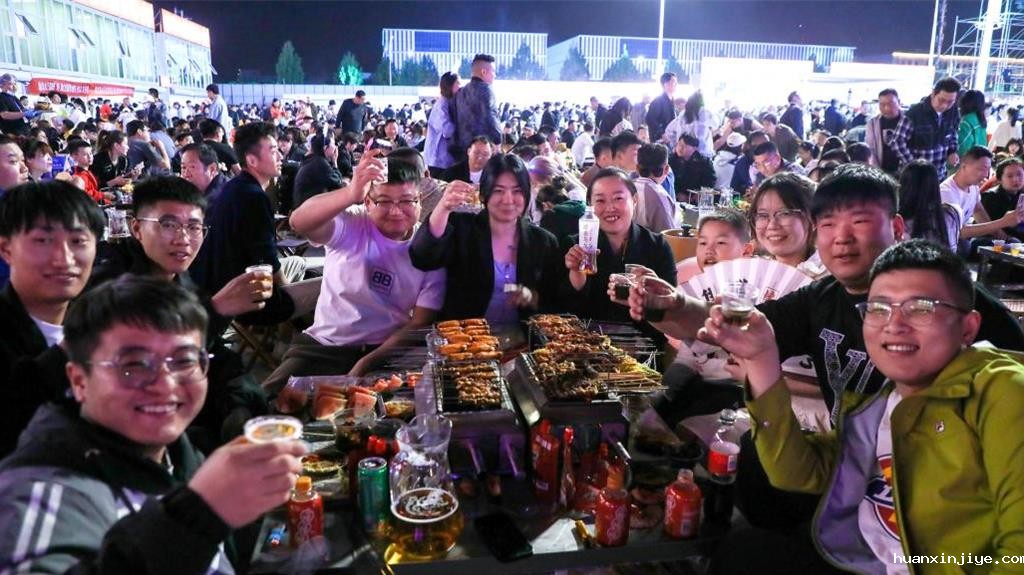 大陸發布公關優秀案例,淄博燒烤等20案例入選。(澎湃新聞)